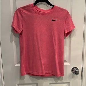 Nike short sleeve dri fit shirt size S like new